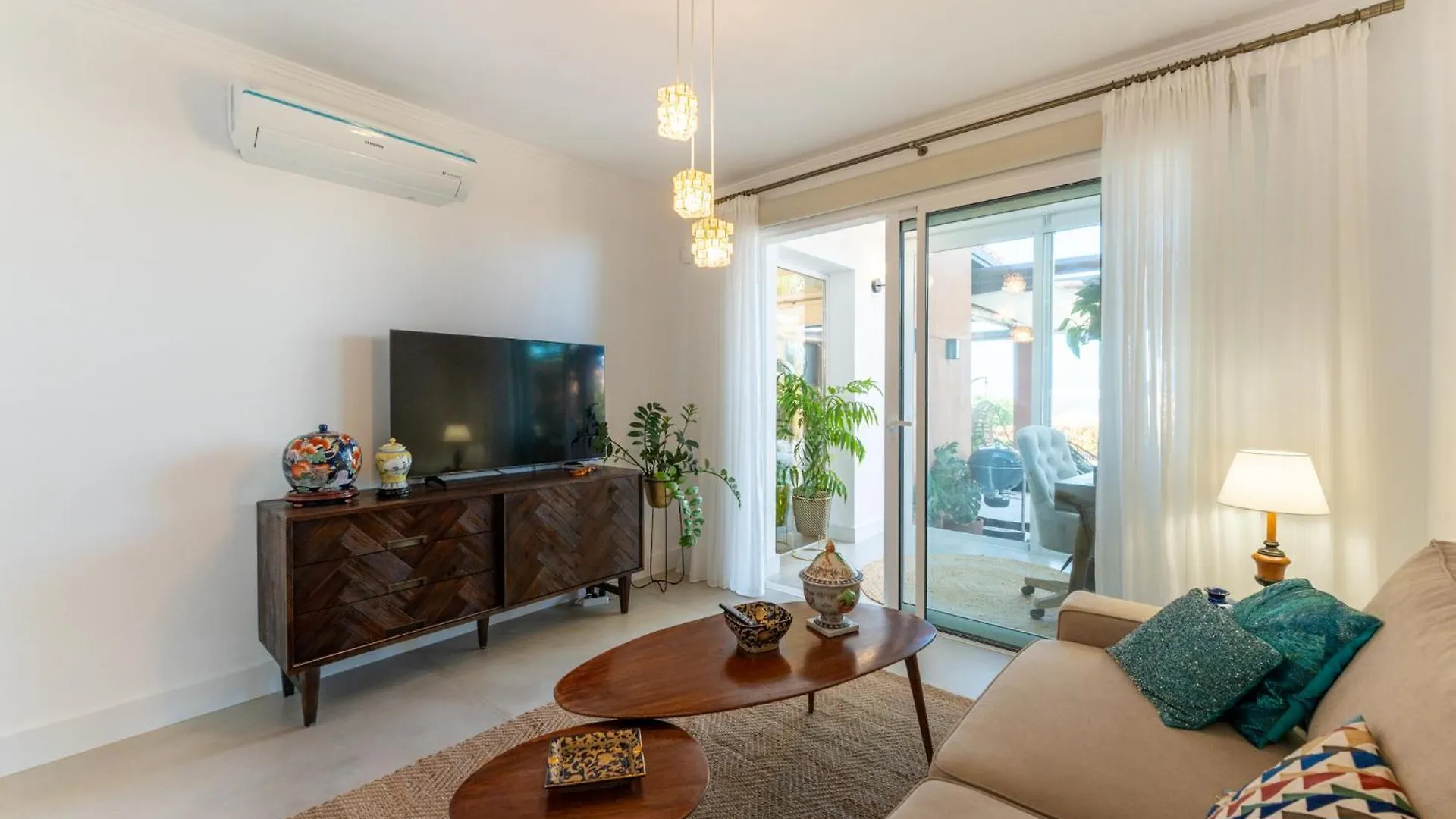 Golfside Villa With Private Pool And Ocean Views アデヘ